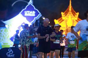 BIB: 218, 354
                            <button type="button" onclick="openModal(22341699)" class="btn btn-primary btn-sm float-right btn-popup" data-toggle="modal" data-target=".modal-high-quality">
                        <i class="fas fa-shopping-cart"></i> Add to Cart
                    </button>
                                            <button type="button" onclick="isThisMe(22341699, true)" class="btn btn-success btn-sm float-right btn-popup btn-isme hidden" data-toggle="tooltip" data-placement="bottom" title="นี่คือรูปของคุณใช่ไหม คลิกที่นี่เพื่อเอาเข้าอัลบั้ม">
                        <i class="fas fa-plus"></i> Add to album
                    </button>
                    <button type="button" onclick="isThisMe(22341699, false)" class="btn btn-warning btn-sm float-right btn-popup btn-isnotme hidden">
                        <i class="fas fa-ban"></i> Remove from album
                    </button>